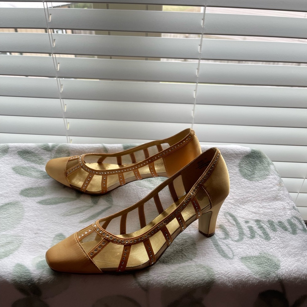 Elegant Gold Women's Heels
